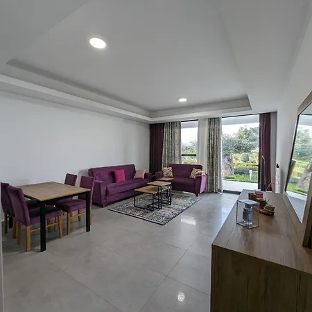 Premium 3 Bedroom In Sun Valley Apartment